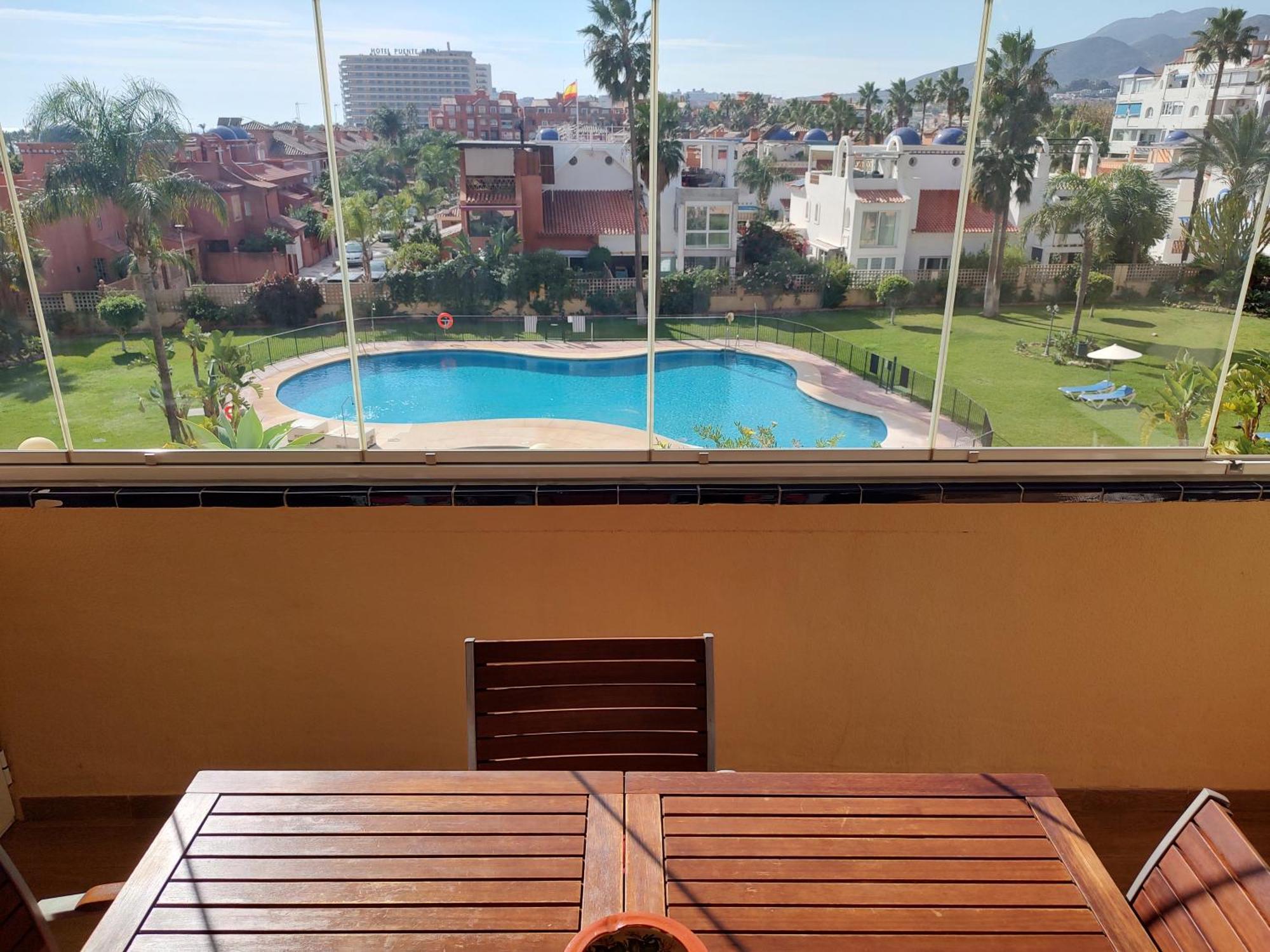 Exclusive Alamos Beach Торремолинос Экстерьер фото